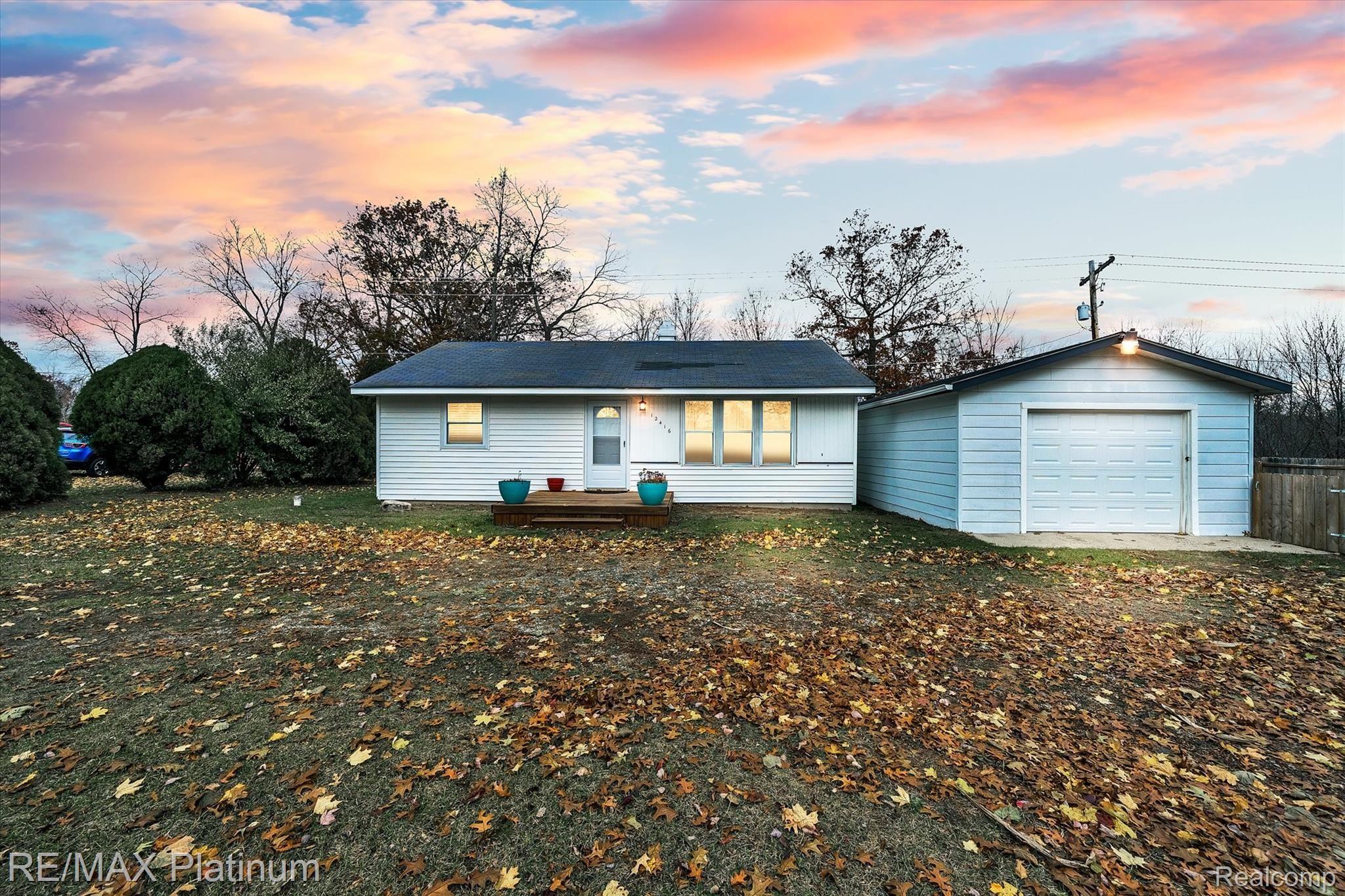 12416 Silver Lake Road Byron, MI 48418 - Photo 45 of 45 01-12416 Silver Lake Rd-windowstill-realestate-photography-1.jpg