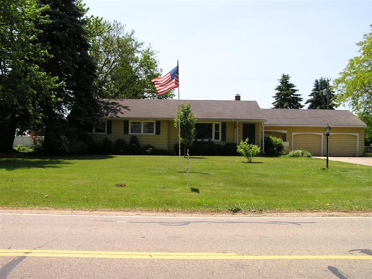 161 West Tuttle Road Ionia, MI 48846 - Photo 1 of 8 Primary Photo