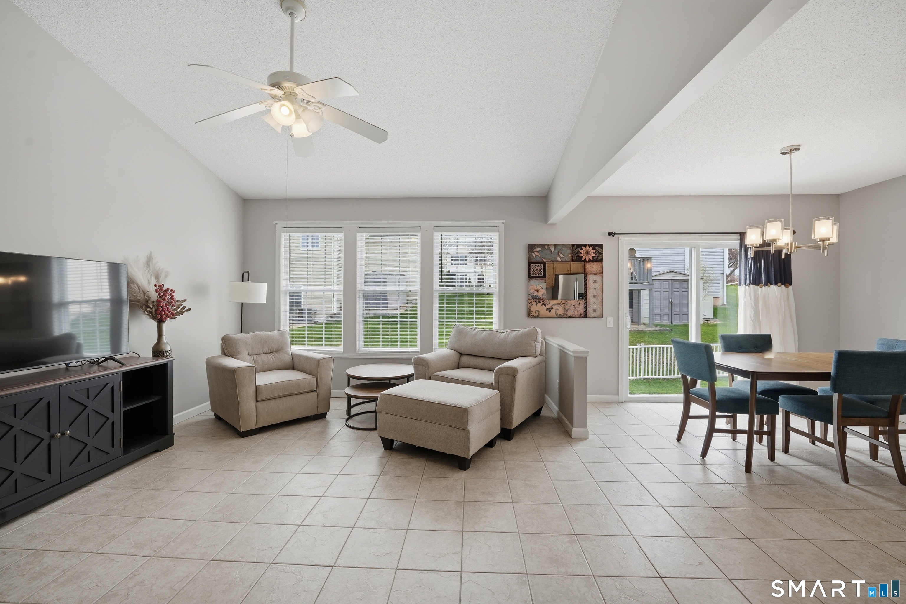 17 Heather Lane, Unit 17 Suffield, CT 06078 - Photo 2 of 29