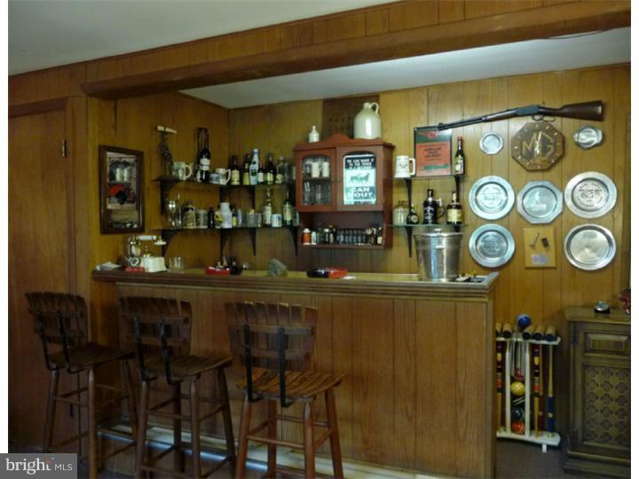 404 Creek Road Moorestown, NJ 08057 - Photo 9 of 21 Family Room