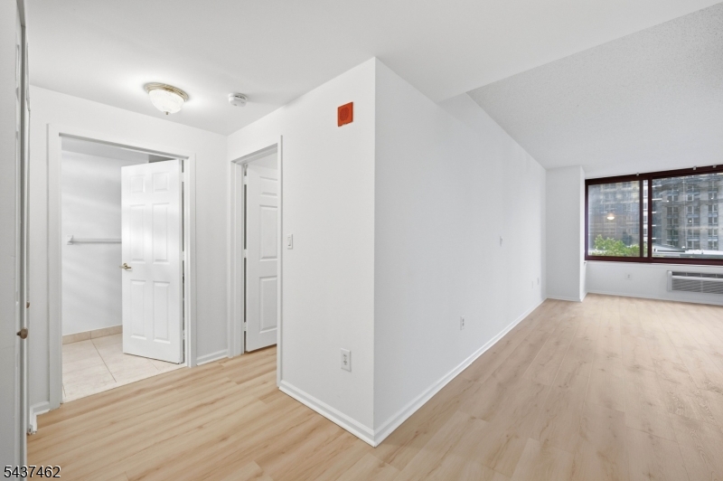 100 Old Palisade Road, Unit 1613 Fort Lee, NJ 07024 - Photo 12 of 35