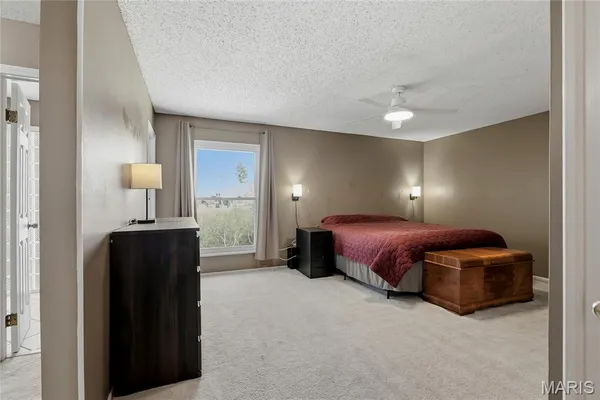 $445,000 | 1041 Terracewood Circle, Ballwin, MO 63011