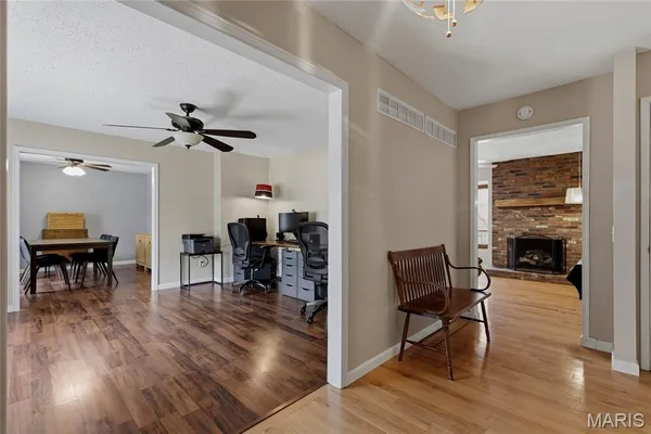 $445,000 | 1041 Terracewood Circle, Ballwin, MO 63011