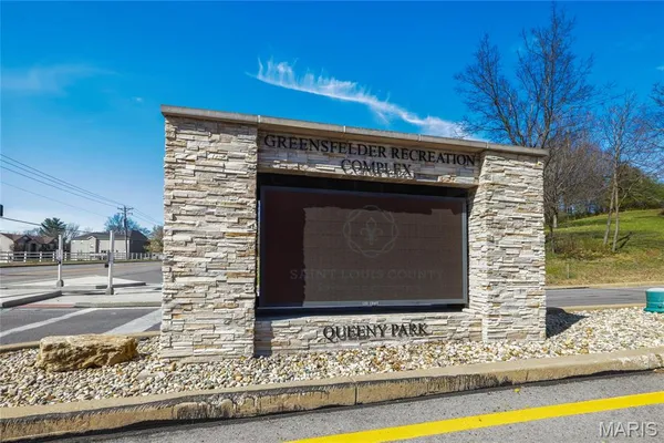 $445,000 | 1041 Terracewood Circle, Ballwin, MO 63011