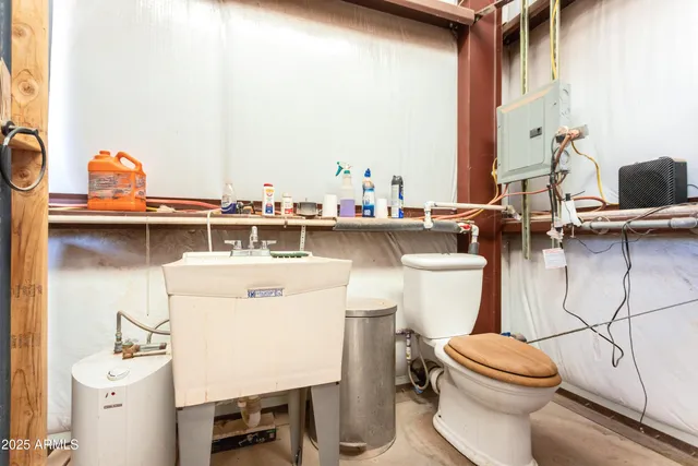 $590,000 | 10187 North Mormon Road, Elfrida, AZ 85610