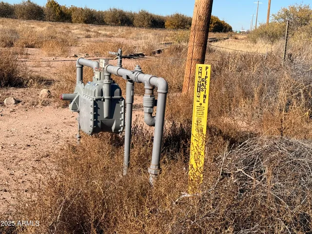 $590,000 | 10187 North Mormon Road, Elfrida, AZ 85610