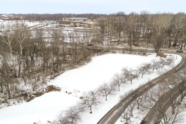 $97,000 | 906 Hawthorne Place, O'Fallon, IL 62269