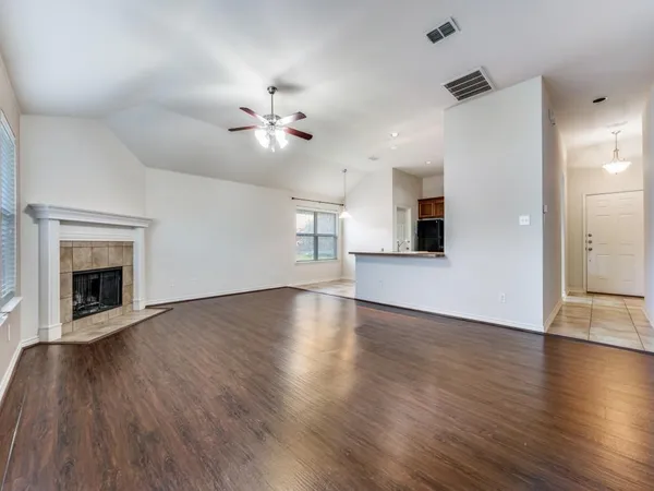 $2,200 | 3605 Chapel Hill Lane, Denton, TX 76207