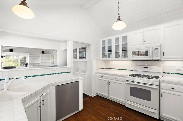 $2,299,000 | 461 Park Avenue, Laguna Beach, CA 92651