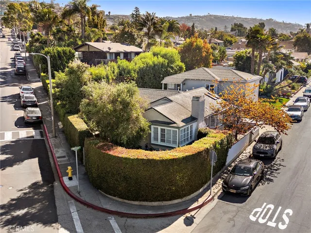 $2,299,000 | 461 Park Avenue, Laguna Beach, CA 92651