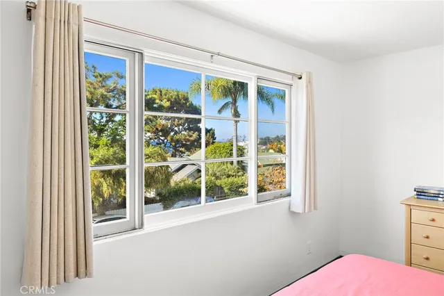 $2,299,000 | 461 Park Avenue, Laguna Beach, CA 92651