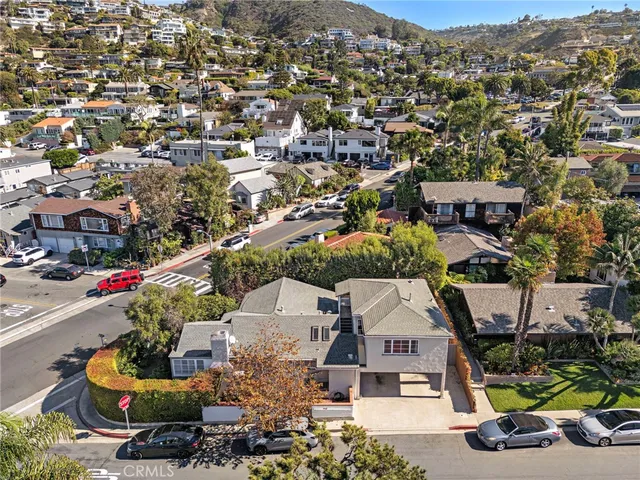 $2,299,000 | 461 Park Avenue, Laguna Beach, CA 92651