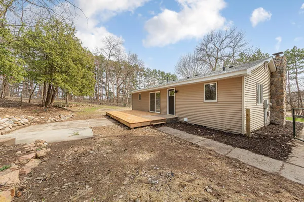 $449,900 | 5210 Mt Carmel Road, Carver, MN 55315