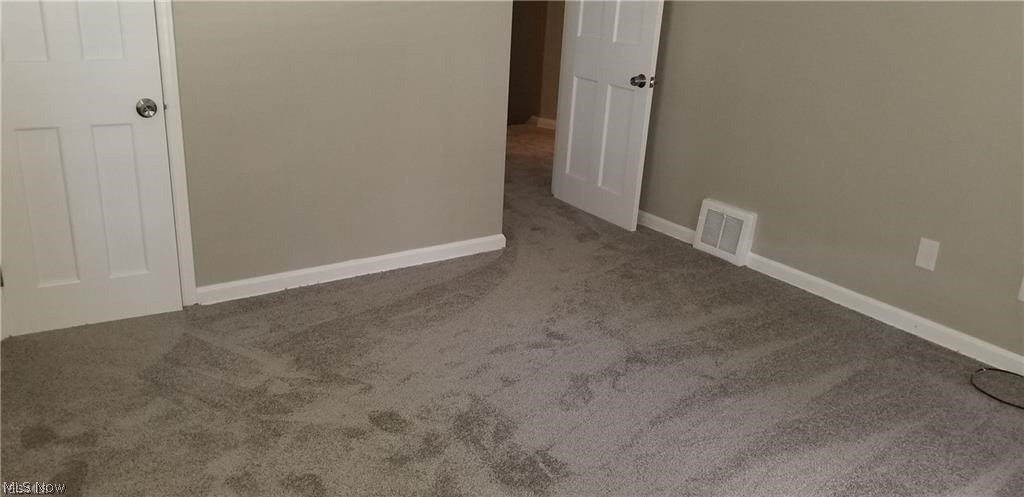 4303 Elmwood Road Cleveland, OH 44121 - Photo 27 of 35