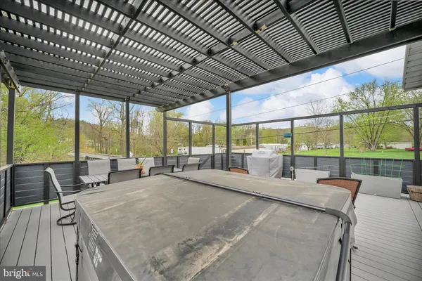 $420,000 | 2 Lovers Lane, Pine Grove, PA 17963