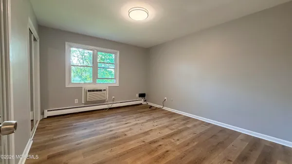 $2,000 | 14 Windsor Terrace, Unit E, Freehold, NJ 07728