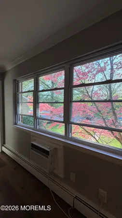 $2,000 | 14 Windsor Terrace, Unit E, Freehold, NJ 07728