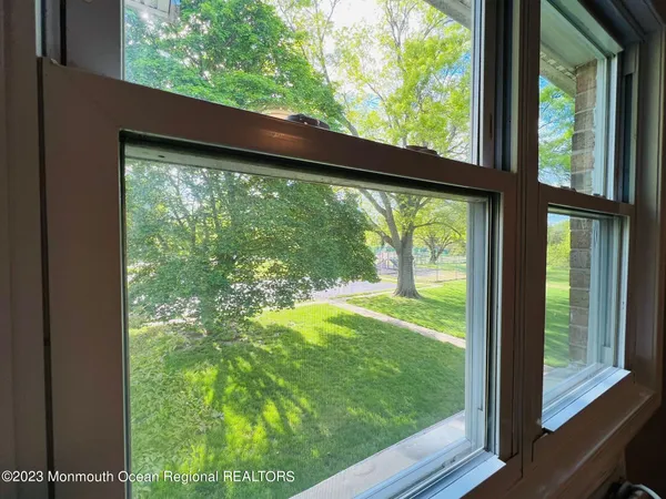 $2,000 | 14 Windsor Terrace, Unit E, Freehold, NJ 07728