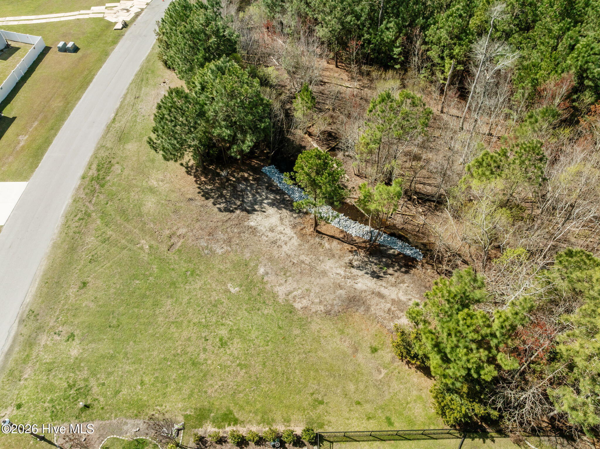 207 Everett Park Trail Holly Ridge, NC 28445 - Photo 2 of 33 6-web-or-mls-05