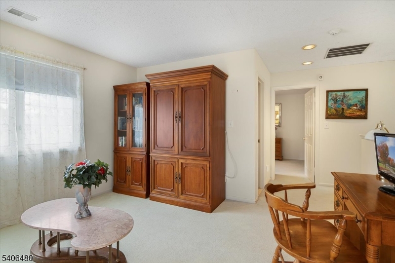 55 Winthrop Road Monroe Township, NJ 08831 - Photo 25 of 39