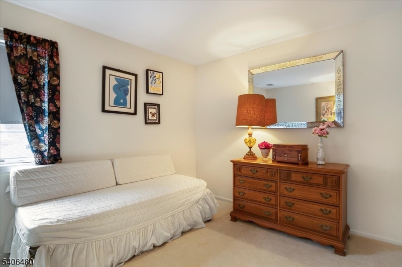 55 Winthrop Road Monroe Township, NJ 08831 - Photo 27 of 39