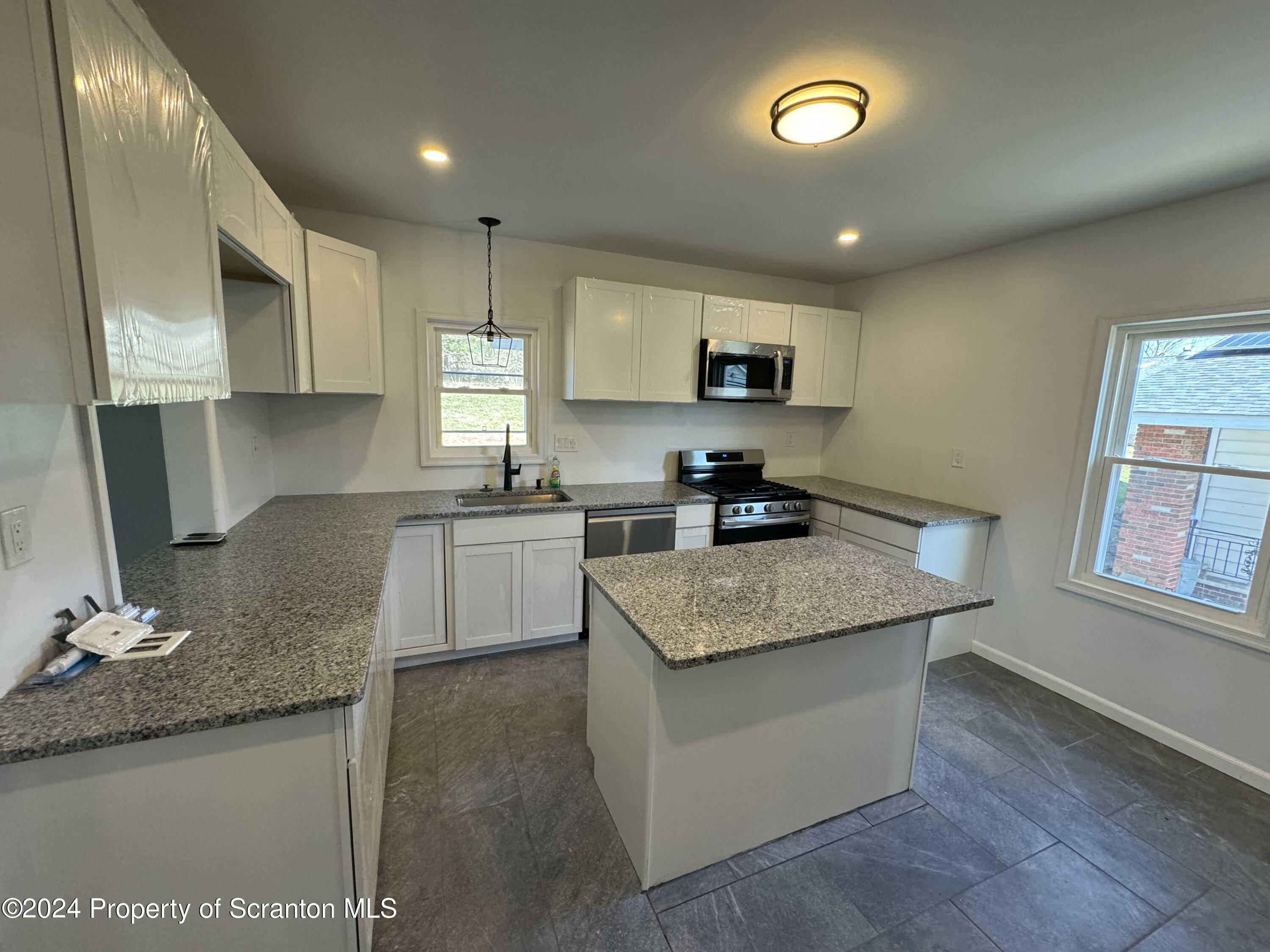 604 Shady Lane Road Clarks Summit, PA 18411 - Photo 11 of 24 Gallery Image 11