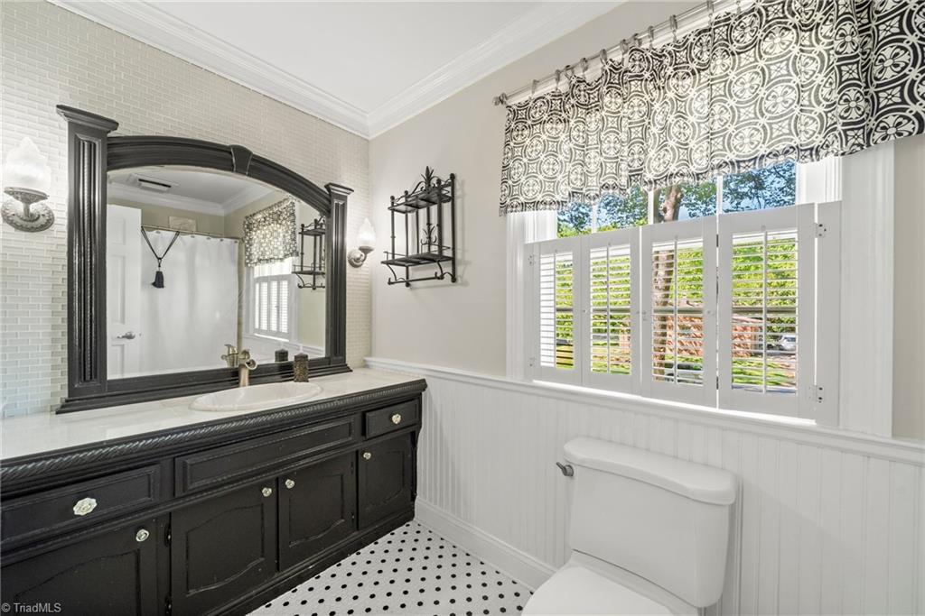 1802 Red Forest Road Greensboro, NC 27410 - Photo 26 of 39 Gallery Image 26