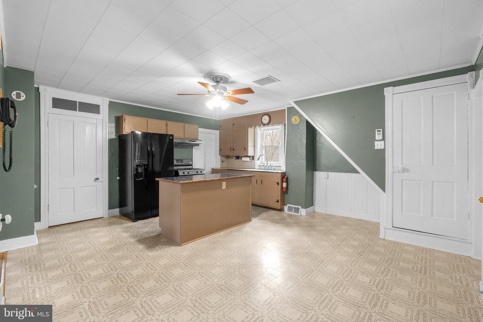 307 North Cranberry Road Westminster, MD 21157 - Photo 6 of 38 Kitchen