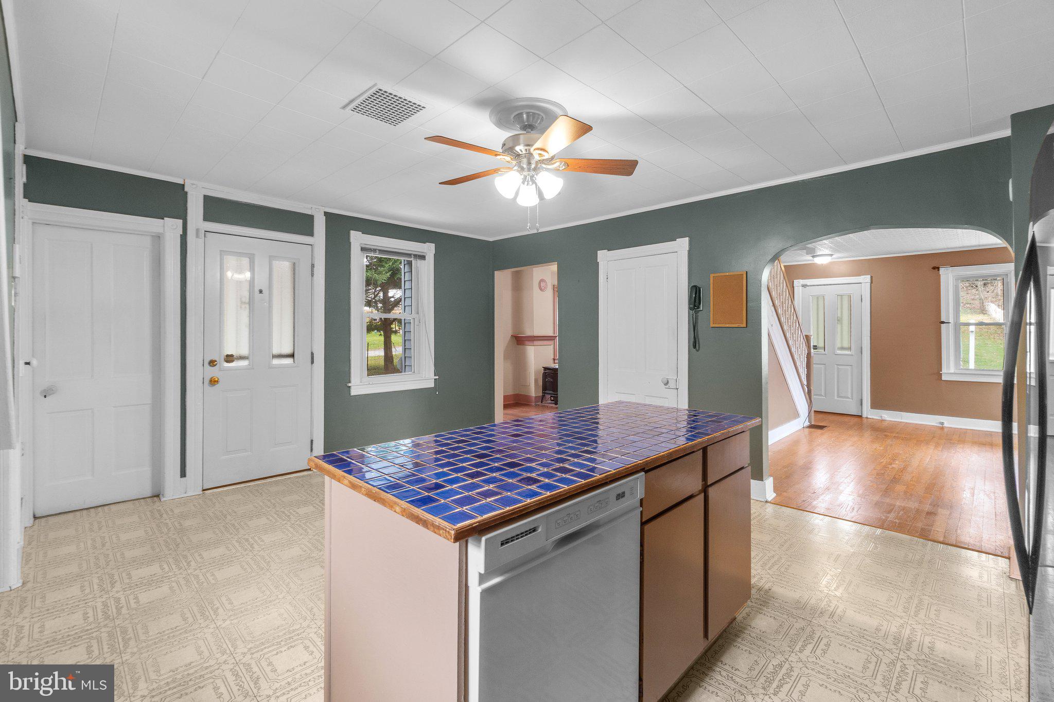 307 North Cranberry Road Westminster, MD 21157 - Photo 8 of 38 Kitchen