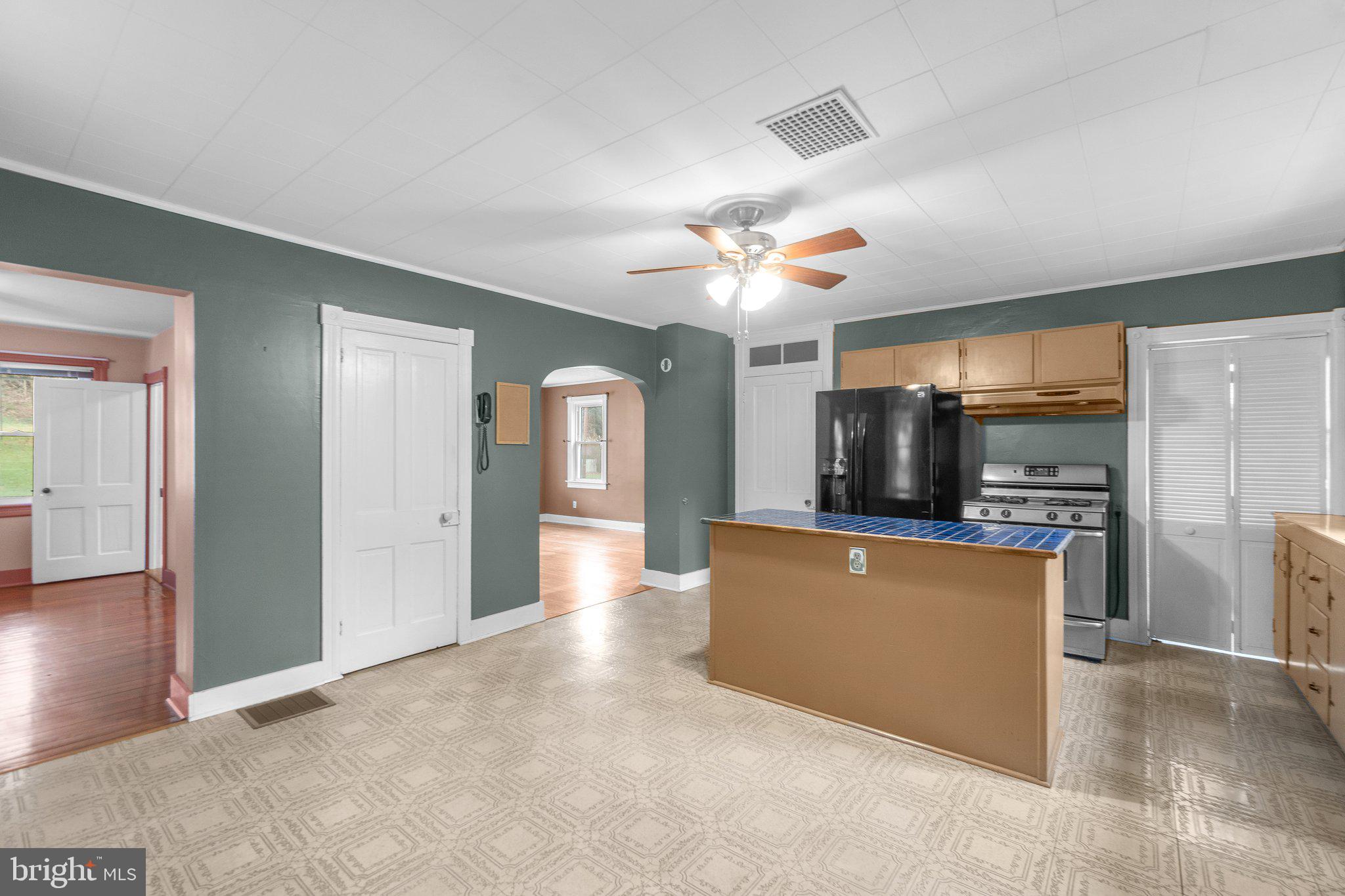 307 North Cranberry Road Westminster, MD 21157 - Photo 9 of 38 Kitchen