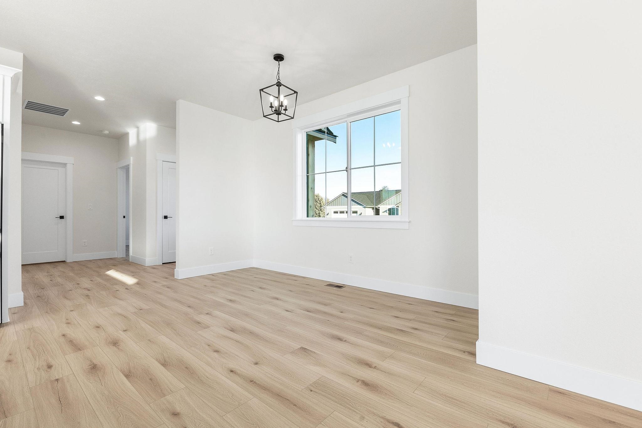 1807 North Arties Road Spokane Valley, WA 99016 - Photo 13 of 45 Gallery Image 13