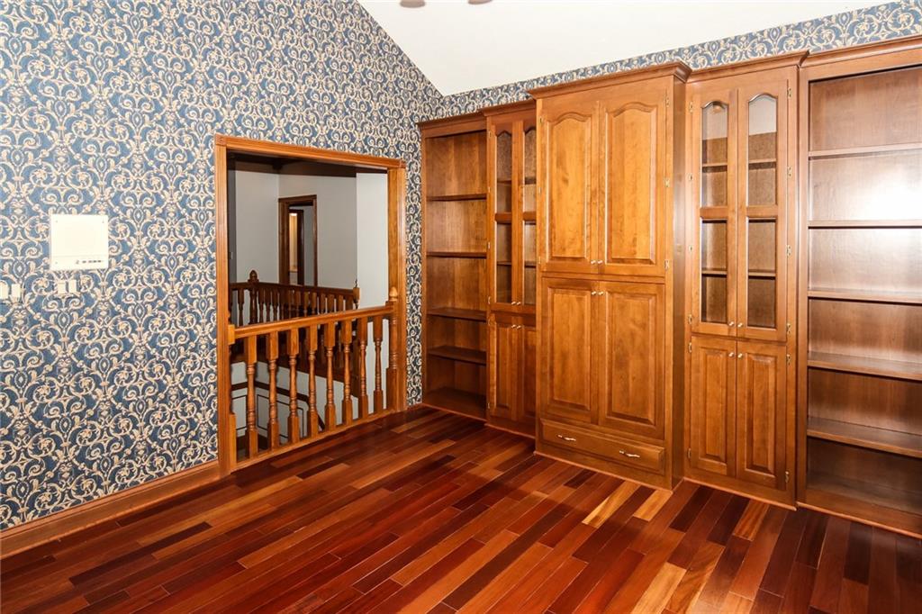 9220 Promontory Road Indianapolis, IN 46236 - Photo 18 of 45 Gallery Image 18