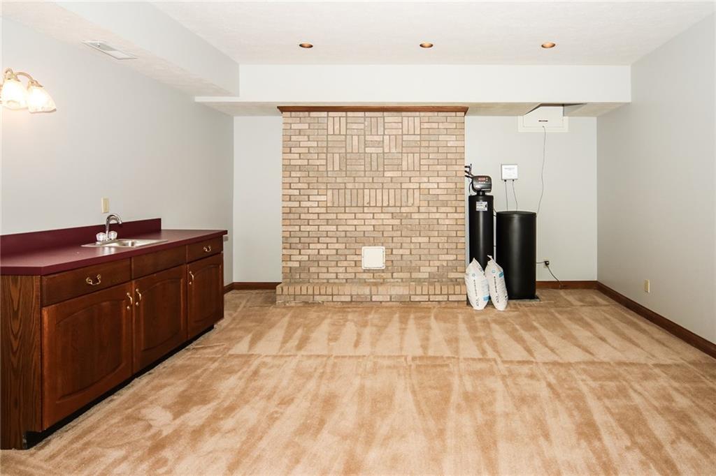 9220 Promontory Road Indianapolis, IN 46236 - Photo 36 of 45 Gallery Image 36