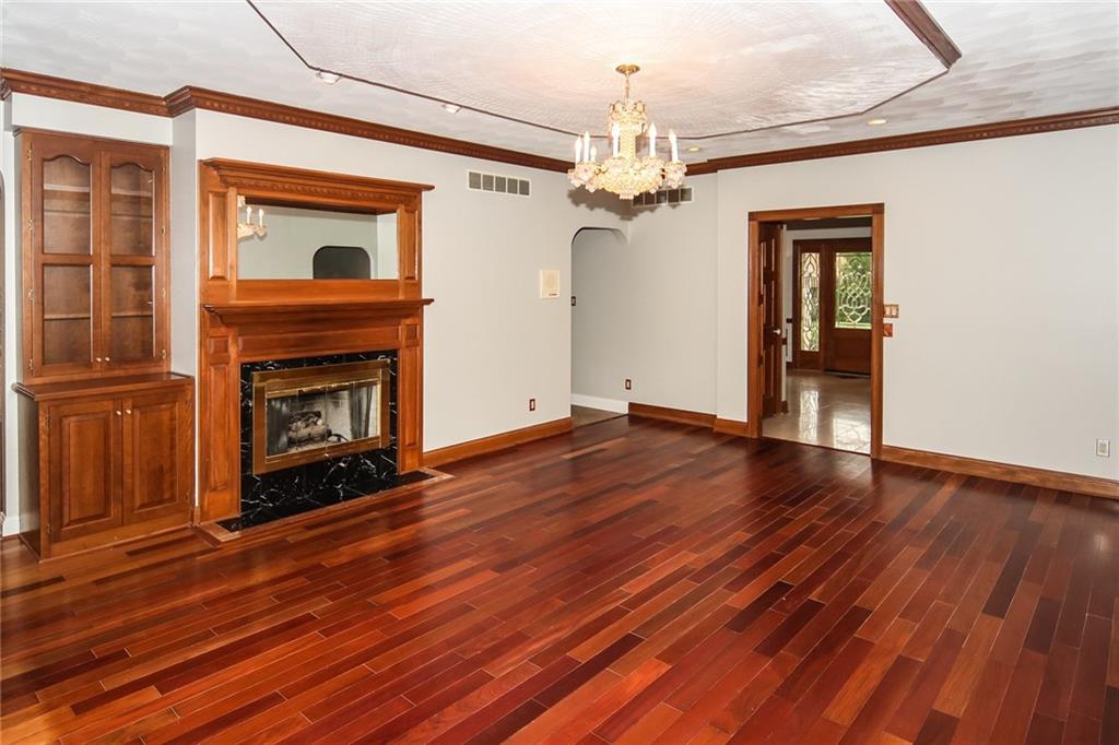9220 Promontory Road Indianapolis, IN 46236 - Photo 9 of 45 Gallery Image 9