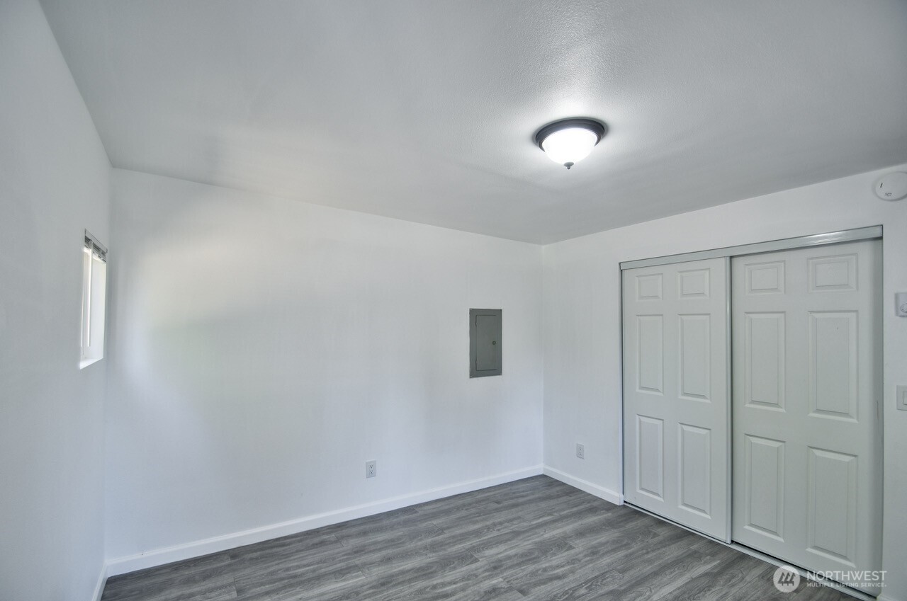 15503 Cedar Park Road Southeast, Unit 35C Olalla, WA 98359 - Photo 5 of 13 a view of an empty room