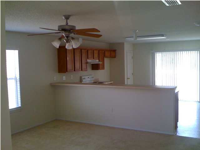 208 Limestone Circle Crestview, FL 32539 - Photo 7 of 20