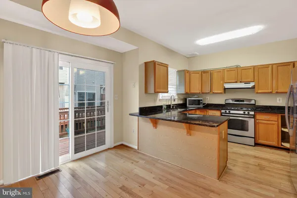 $664,900 | 6348 Dakine Circle, Springfield, VA 22150