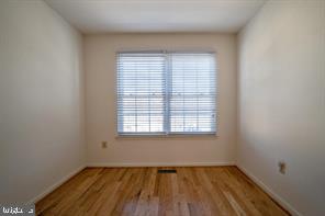 6348 Dakine Circle Springfield, VA 22150 - Photo 20 of 35 an empty room with a window