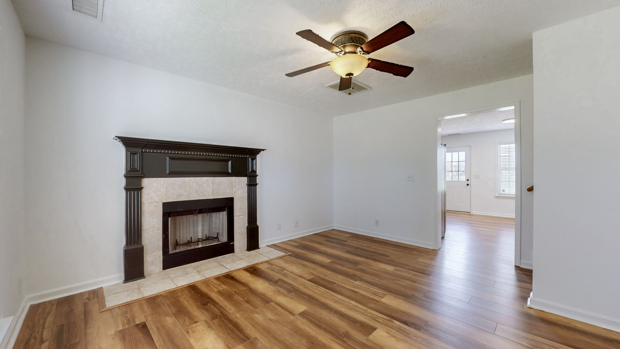 697 Crescent Road Murfreesboro, TN 37128 - Photo 6 of 29 Gallery Image 6