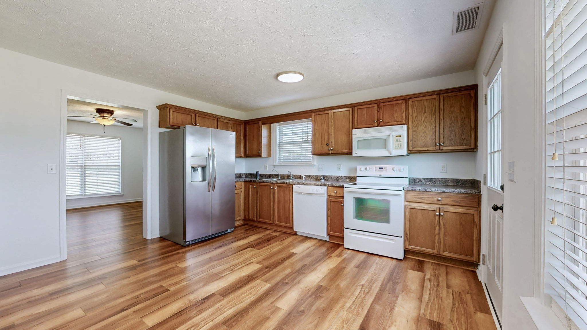 697 Crescent Road Murfreesboro, TN 37128 - Photo 8 of 29 Gallery Image 8