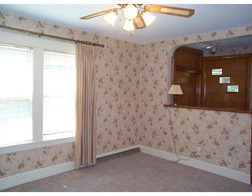 545 Edgell Road Framingham, MA 01701 - Photo 3 of 20