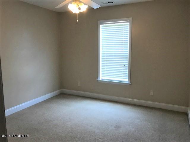 214 Lee Rogers Road Hubert, NC 28539 - Photo 11 of 16 20170613141909991779000000-o