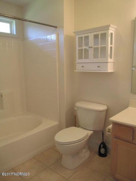 214 Lee Rogers Road Hubert, NC 28539 - Photo 6 of 16 20170510172250002878000000-o