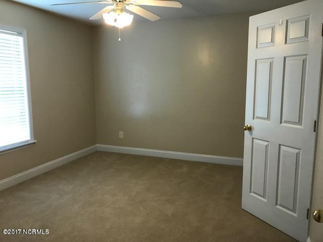 214 Lee Rogers Road Hubert, NC 28539 - Photo 8 of 16 20170613141033147454000000-o