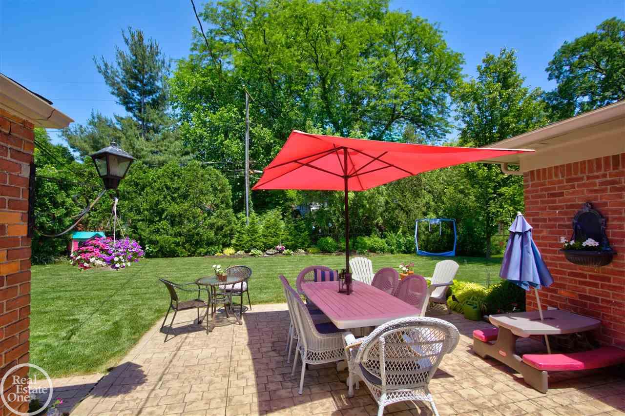 1130 South Oxford Road Grosse Pointe Woods, MI 48236 - Photo 41 of 48