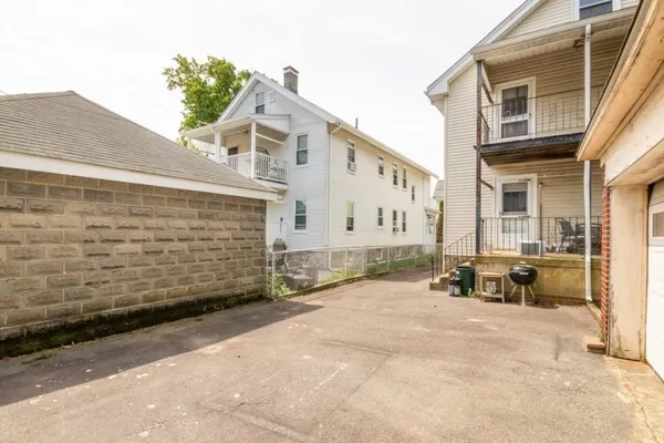 $2,950 | 57 Ardale Street, Unit 2, Boston, MA 02131