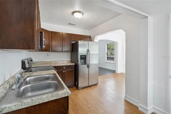 $1,900 | 634 18th Street, Orlando, FL 32805