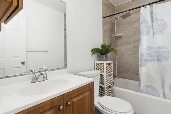 $1,900 | 634 18th Street, Orlando, FL 32805