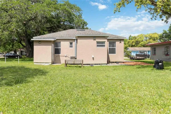 $1,900 | 634 18th Street, Orlando, FL 32805