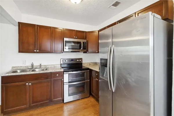 $1,900 | 634 18th Street, Orlando, FL 32805